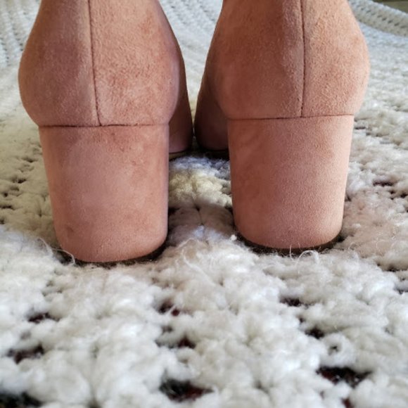 Naturalizer Pink Suede Mid Heel Shoe - Picture 2 of 6